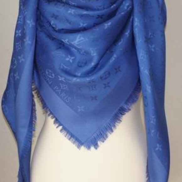 Louis Vuitton Accessories - Louis Vuitton monogram scarf